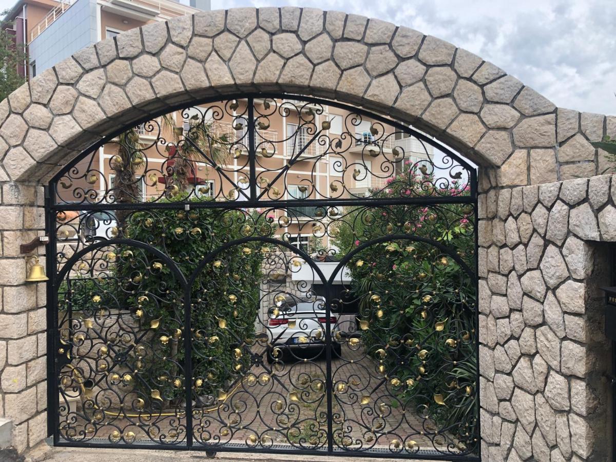 La Villa - Beach House & Rooms Crikvenica Exterior photo