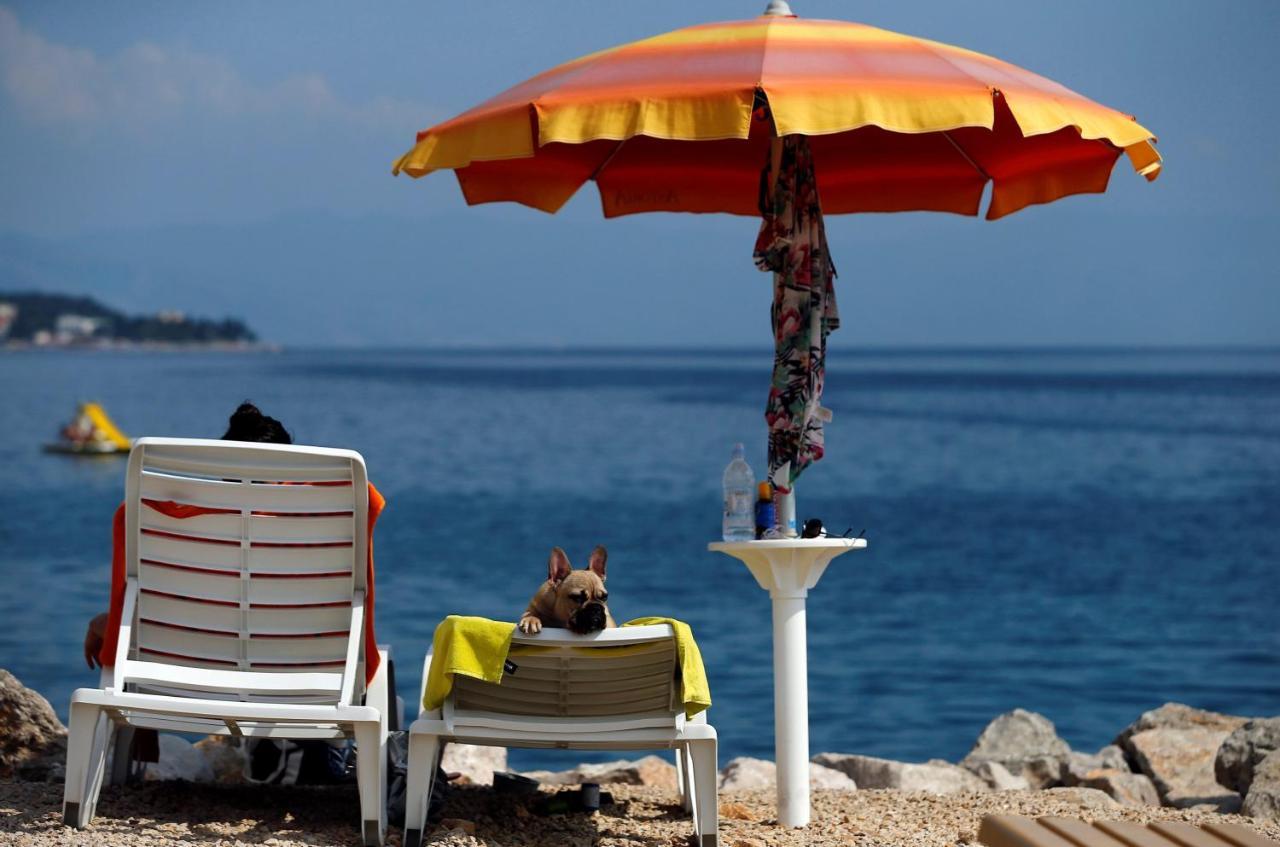 La Villa - Beach House & Rooms Crikvenica Exterior photo